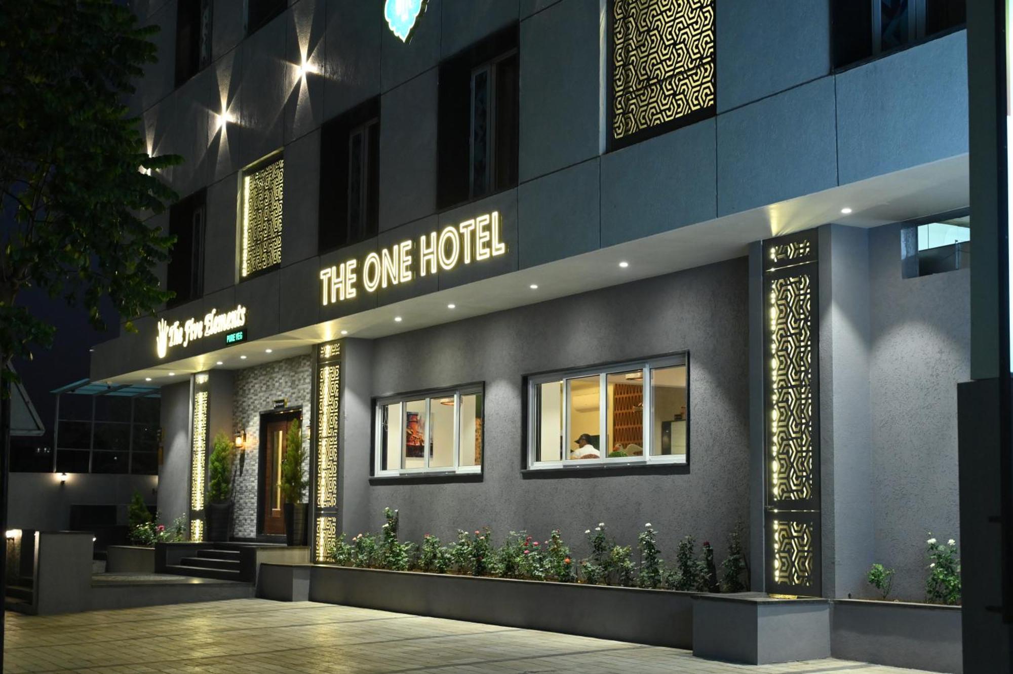 The One Hotel Nashik Ngoại thất bức ảnh